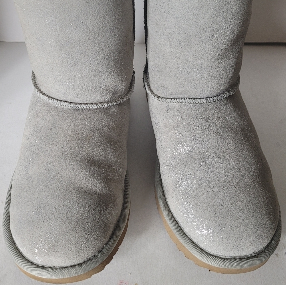 UGG silver metallic shorts boots size 36(UK4)